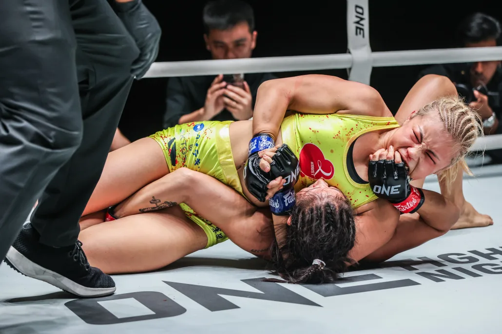 Ayaka Miura submits Meng Bo via Scarf-Hold Americana at ONE Fight Night 16 (ONE Championship)