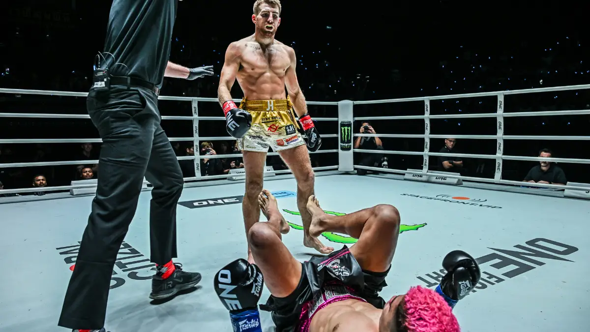 ONE Fight Night 16